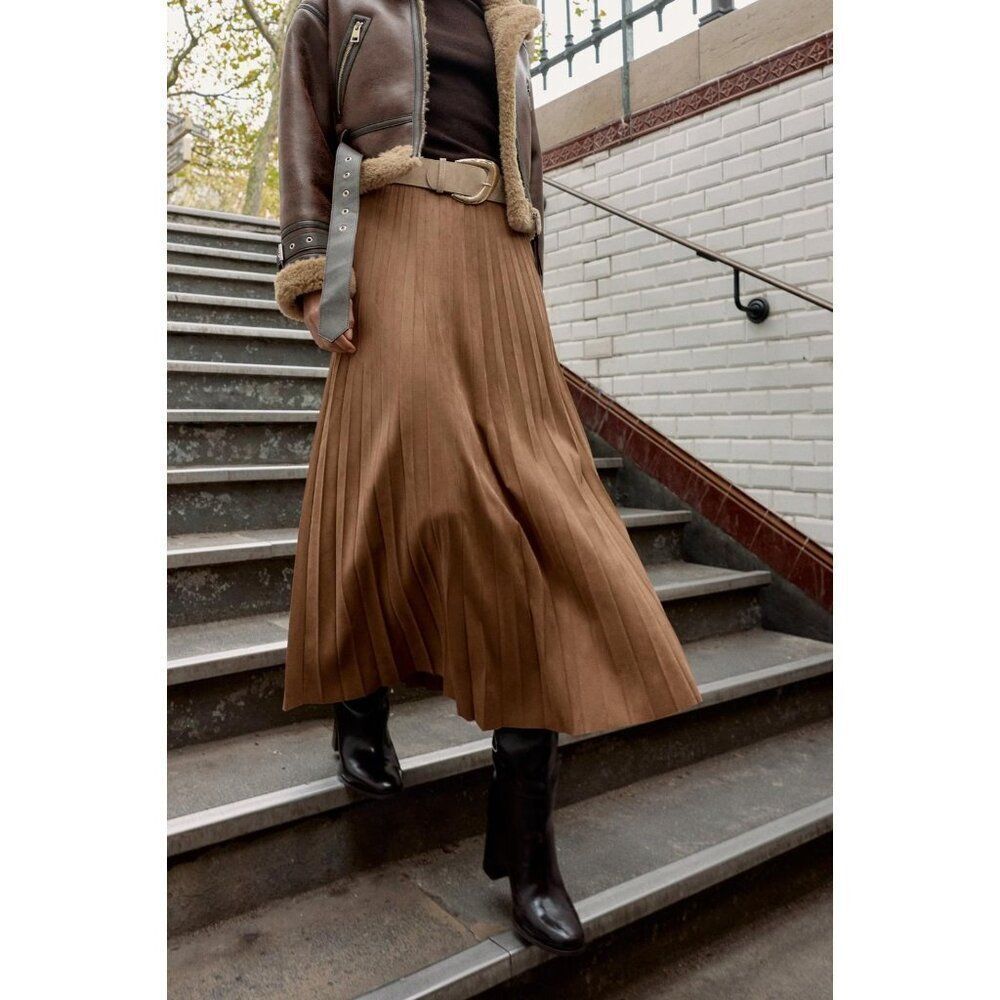 Zara Womens Pleated Faux Suede Midi Skirt L Large Light Brown 9596/974 NWT - Picture 1 of 14